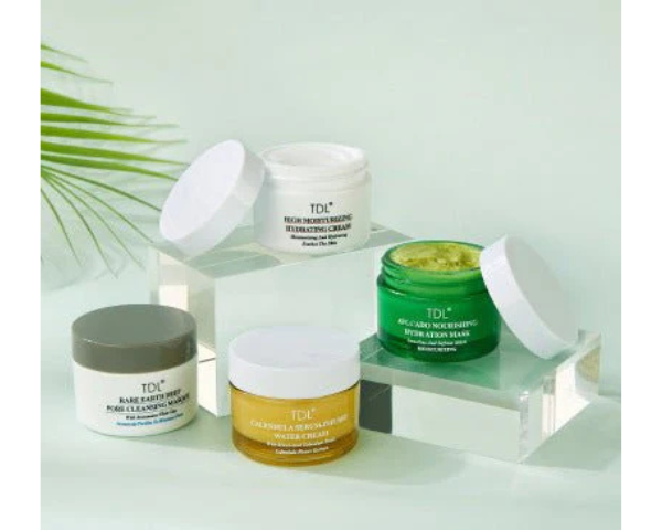 Hydrating Facial Skin Care Set 4-Piece | Moisturizing Face Care Kit UAE