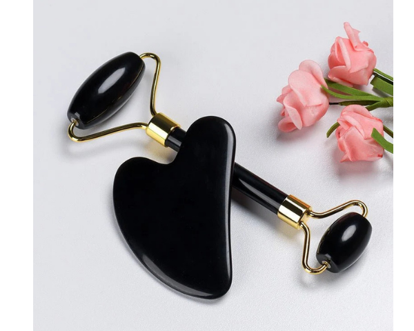 Face massage tool