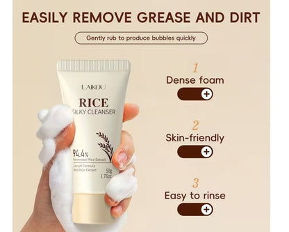 LAIKOU Vitamin E facial cleanser