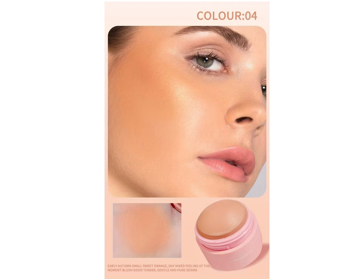 Natural-looking face blush makeup